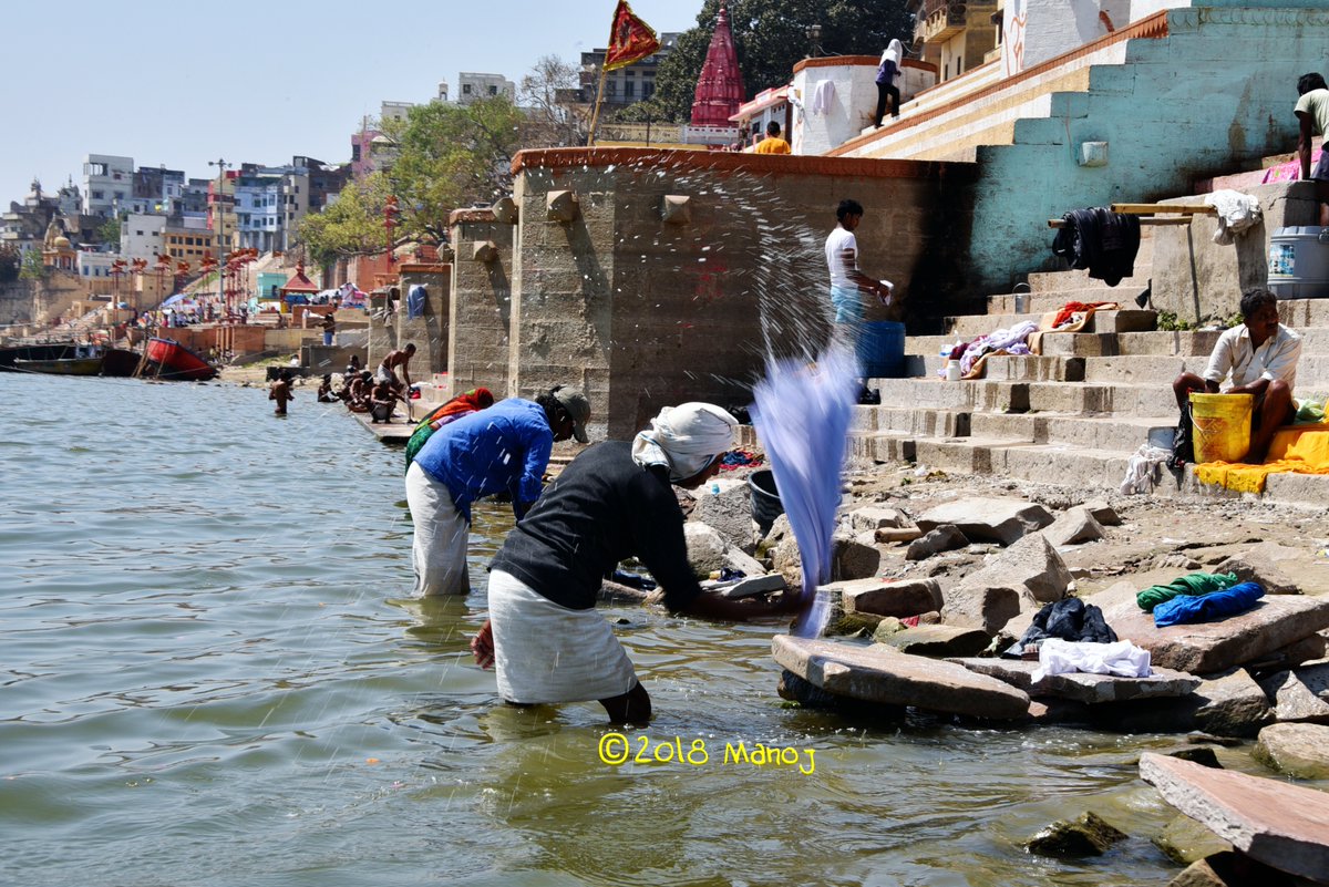 manojpandey66's tweet photo. The #Washerman: #light: #Photography #PhotoOfTheDay #photographylovers #Nikon #TravelPhotography #CapturingMotion #Street #streetphotography #streetphoto #India #Varanasi #people #candidshot https://t.co/seaO7e7May
