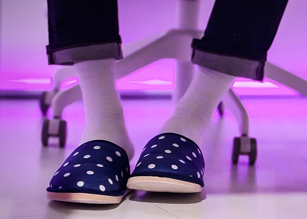 jjkdniel3's tweet image. 발목 한줌 🙊