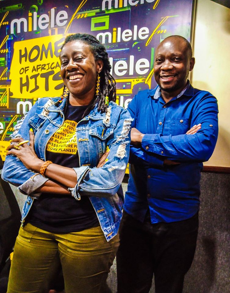 Dickson Mpapale (@dicksonmpapale) on Twitter photo #LuchivyaNaWilbrodaMilele
Its #TBT Thursday here on Milele FM ukiwa na Kigogo <a href="/Luchivya/">Francis Luchivya</a> na First Lady @wilbrodanyamin
Hapa Tunakupakulia Bonge la Burudani Uhondo Kivumbi na Mazungumzo yenye umuhimu kwako mpenzi msikilizaji #LuchivyaNaWilbrodaMilele
Its #TBT Thursday here on Milele FM ukiwa na Kigogo <a href="/Luchivya/">Francis Luchivya</a> na First Lady @wilbrodanyamin
Hapa Tunakupakulia Bonge la Burudani Uhondo Kivumbi na Mazungumzo yenye umuhimu kwako mpenzi msikilizaji