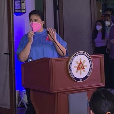 yoostagram's tweet photo. Jihyo said #LabanLeni2022 😜 Please, PH ONCEs, register to vote and vote for the better. Meron na tayong tamang choice. May pag-asa na umahon ang Pilipinas sa laylayan!! #LetLeniLead2022 https://t.co/efjCGolu9X