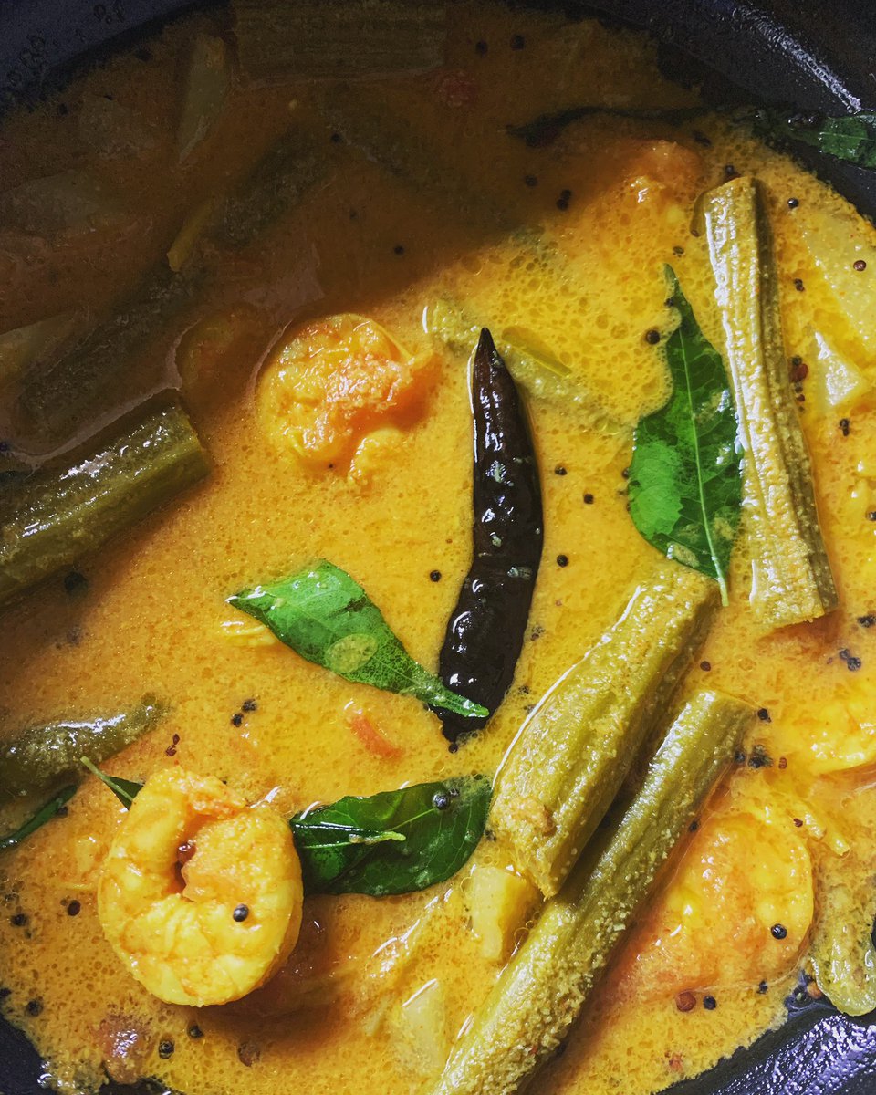 relationWthFood's tweet photo. ചെമ്മീൻ മുരിങ്ങക്ക മാങ്ങ കൂട്ടാൻ🤤🤤/Prawns drumstick mango curry 
.
.
.
.
.
.
#chemmeen #konju #chemmeenmangocurry #chemmeenmuringakkacurry #ozhichkoottan #keralalunch #koottan #keraladish #prawns #mango #drumsticks #prawnmangocurry #prawndrumstickmangocurry #highonfood #foodie https://t.co/WsEXgxCHMs