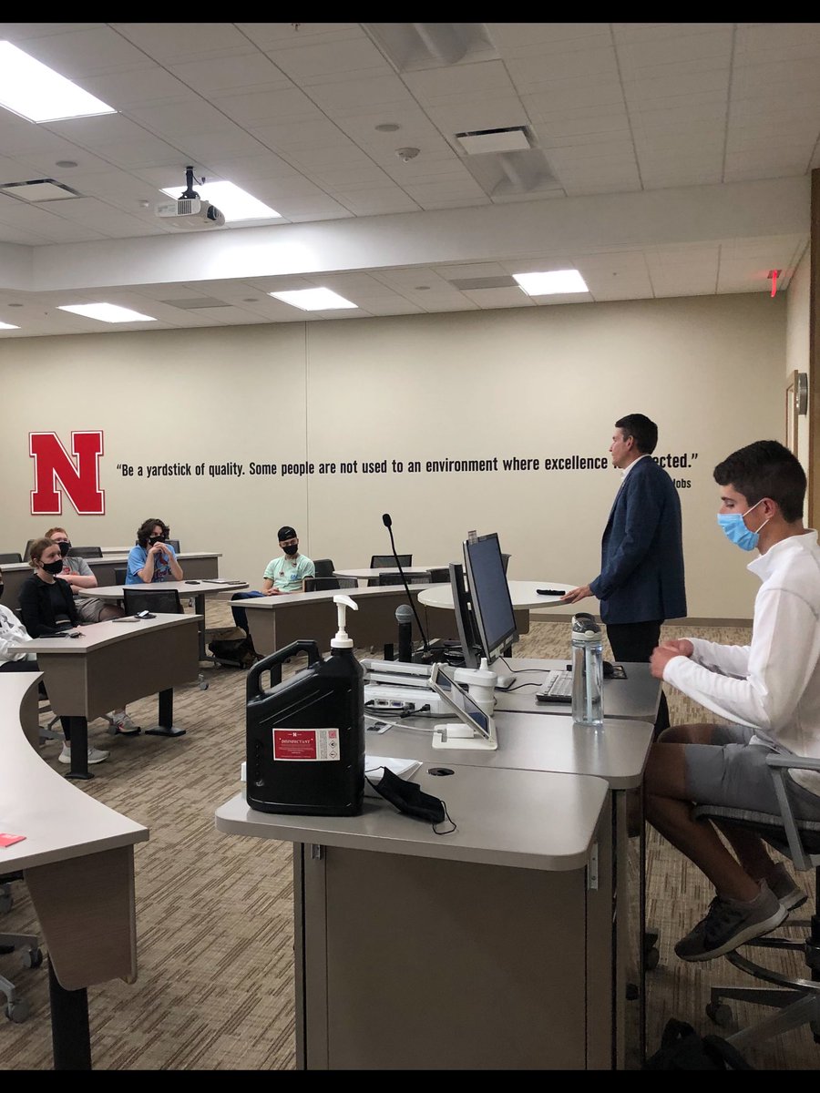 KlassyDogs's tweet photo. Thank you @NebraskaSBA for the invitation to meet your group tonight. There’s was a lot of future rockstar athletics employees in that room. The sky is the limit. https://t.co/z8vZAVSZHu