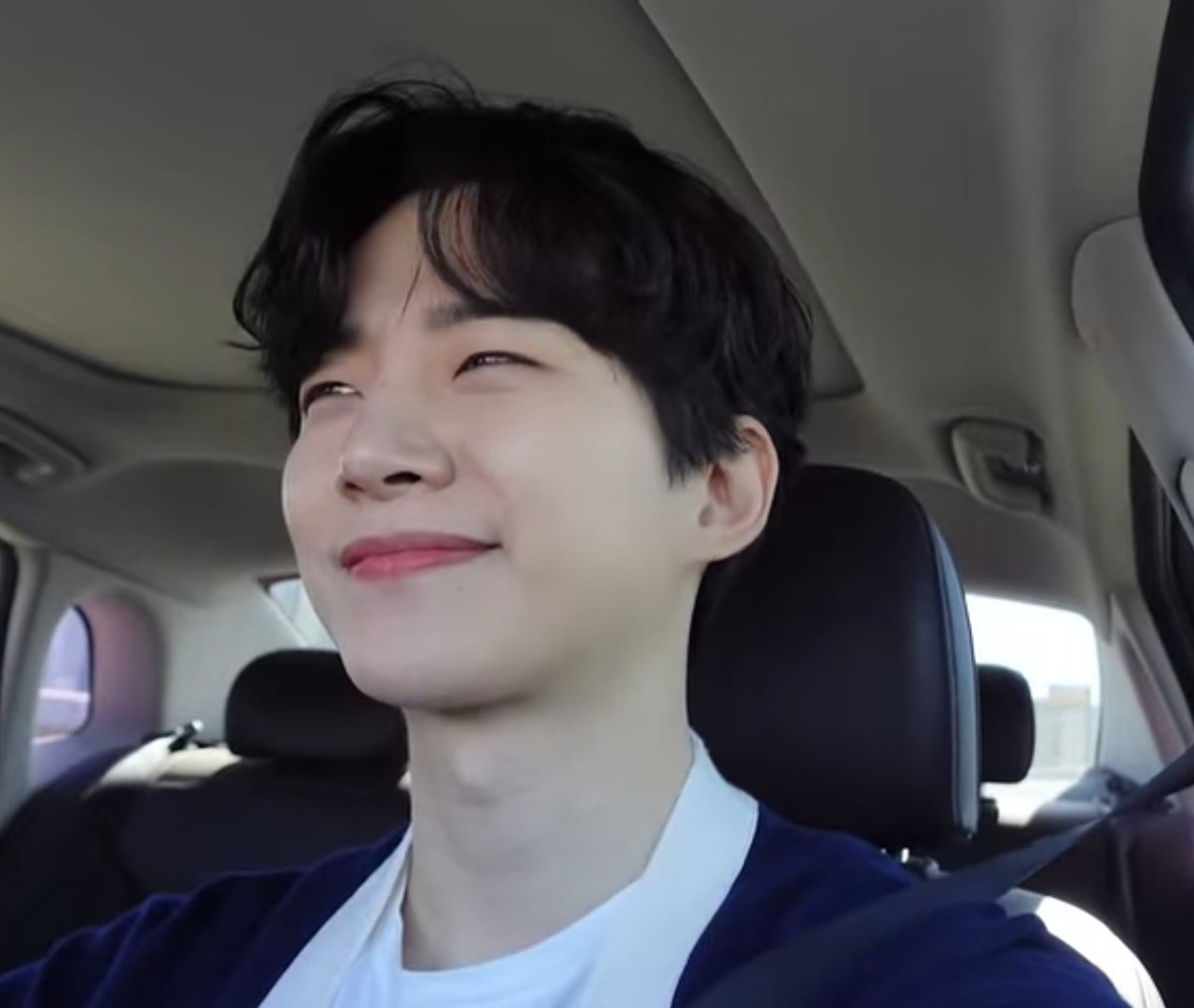 justjjunho's tweet photo. a reason for you to smile today https://t.co/55nQy9Hrw7