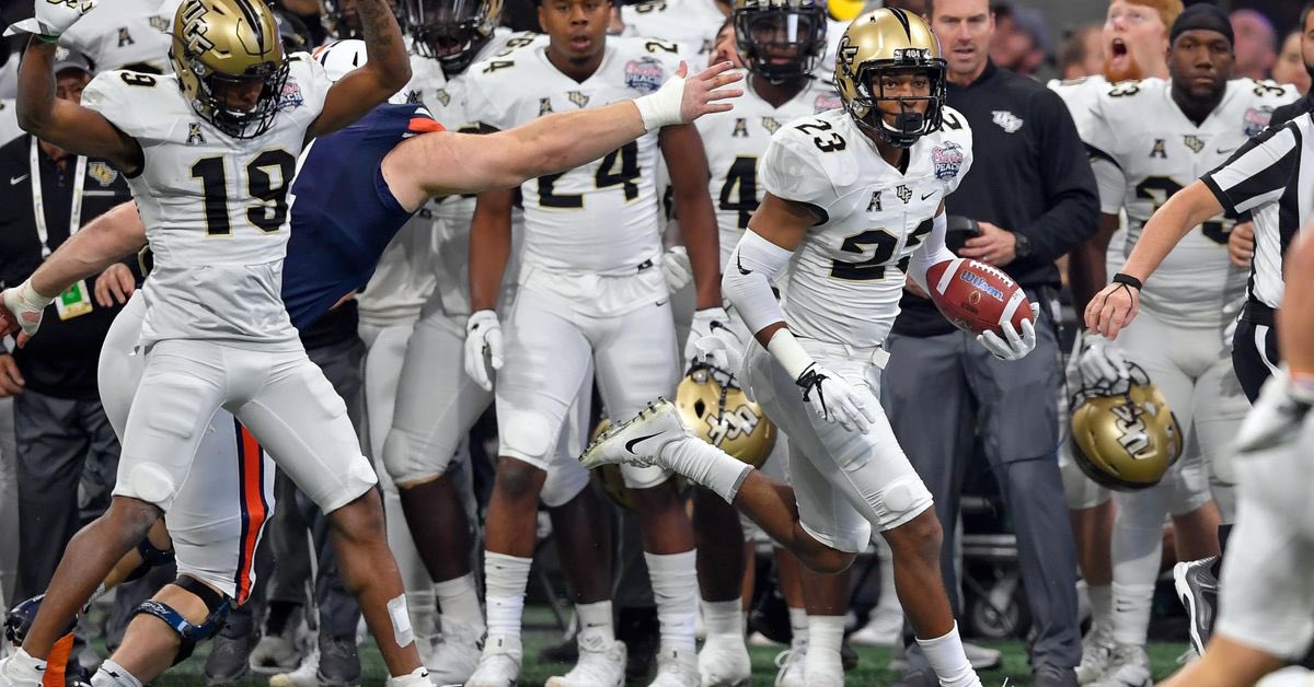 New <a href="/1KnightStandUCF/">#OneKnightStand UCF Podcast</a>

Had a great chat with @TreNeal_ about all things UCF… 0-12, coaching transitions, losing the locker room, 13-0, Navy, the triple option, the infamous red tie, he broke down the Memphis CCG &amp; his legendary INT as well

Listen 👉🏼 oneknightstanducf.com/podcast