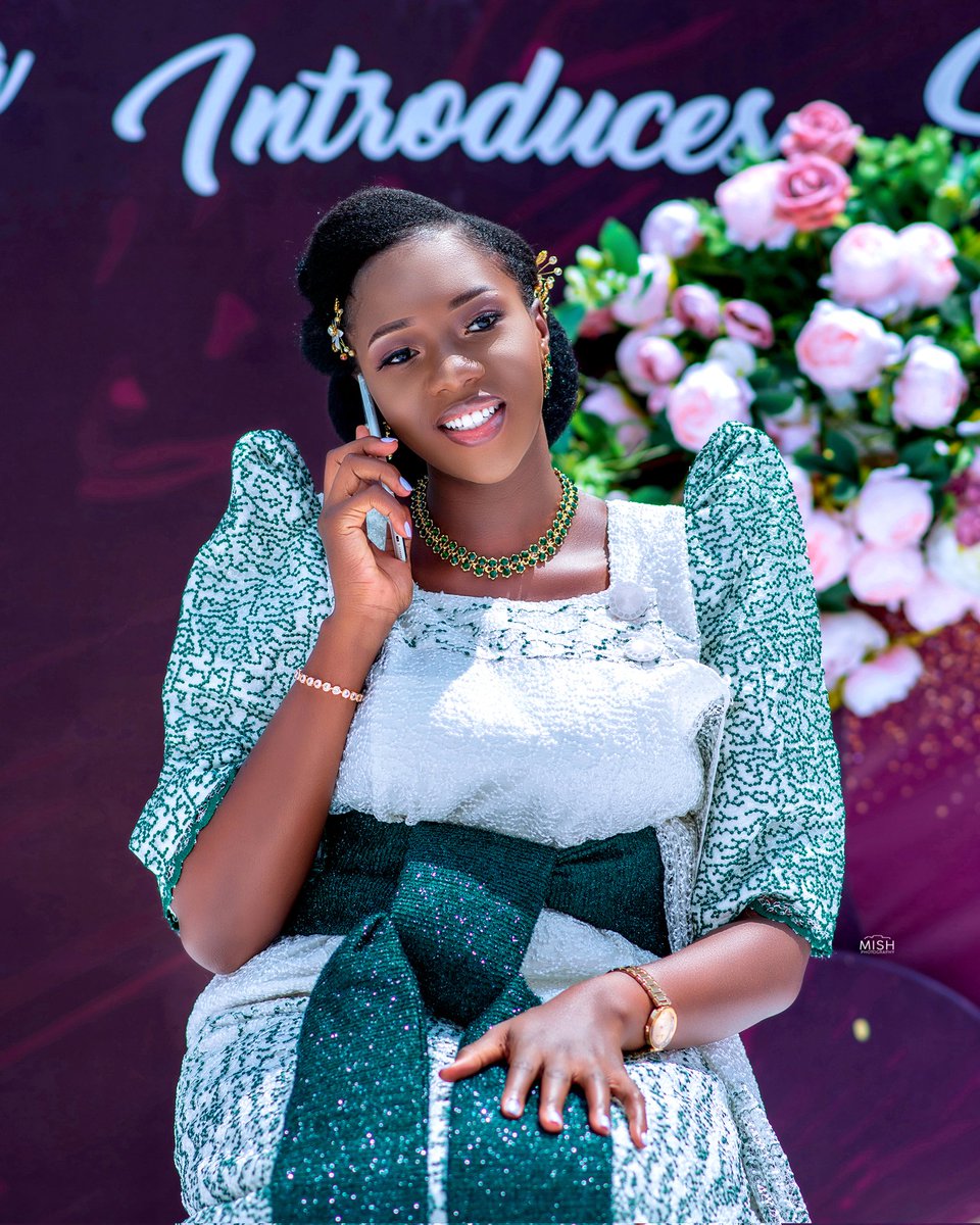 apo_events256's tweet photo. INTRODUCTION 
MARIA introduces STEVEN
#LoveWins #kwanjula #introduction #Trending #Elite #celebrated #Ugandan decoration #decoration #decor https://t.co/RqKe7luK4j