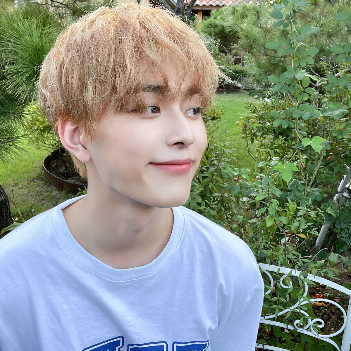 [📸] Coming Soon #찬양 ✨

#유선호 #YOO_SEONHO
#소녀의세계2 #주찬양