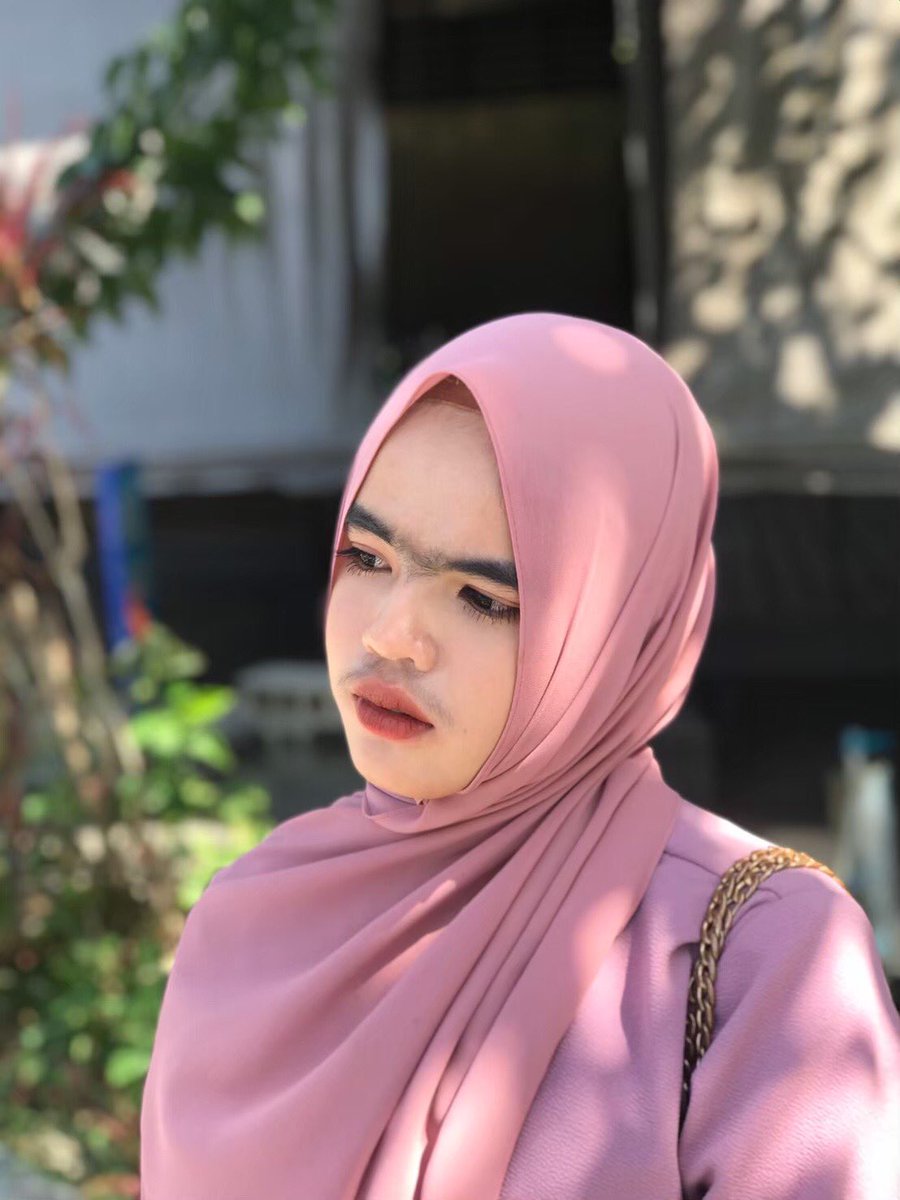 จงให้ความไว้ใจ จนกว่าเขาจะทรยศมันเอง 🙂🤏🏻 

 #แคปชั่นเด็ด