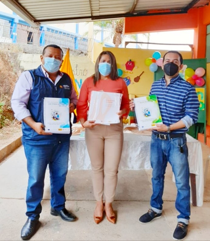 En ell marco del convenio de cooperación entre <a href="/Educacion_Ec/">Ministerio de Educación, Deporte y Cultura</a> y las Federaciones Nacionales de y para la Discapacidad, entregamos a la UE Especializada "Don Bosco", material didáctico e instruccional que facilitará el aprendizaje de estudiantes con discapacidad auditiva y visual.