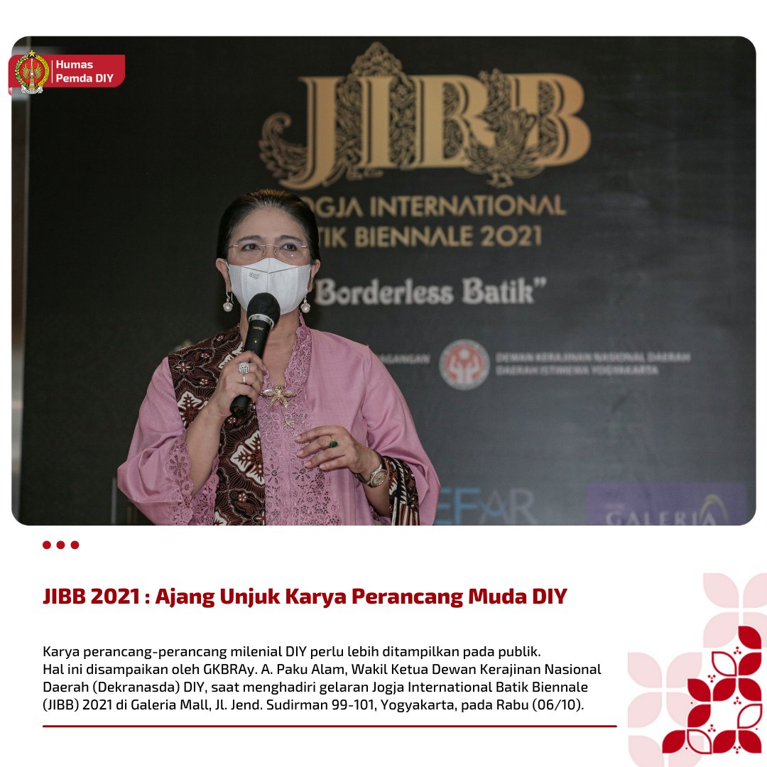 humas_jogja's tweet photo. Gusti Putri menyatakan bahwa JIBB merupakan kegiatan yang bertujuan untuk memperkenalkan karya perancang-perancang muda di DIY. Beliau juga menyebutkan rancangan desainer muda tidak kalah dengan rancangan desainer yang lebih senior. #JIBB
#BatikMendunia
#JIBB2021
#JogjaIstimewa https://t.co/BcbKDv3h3x