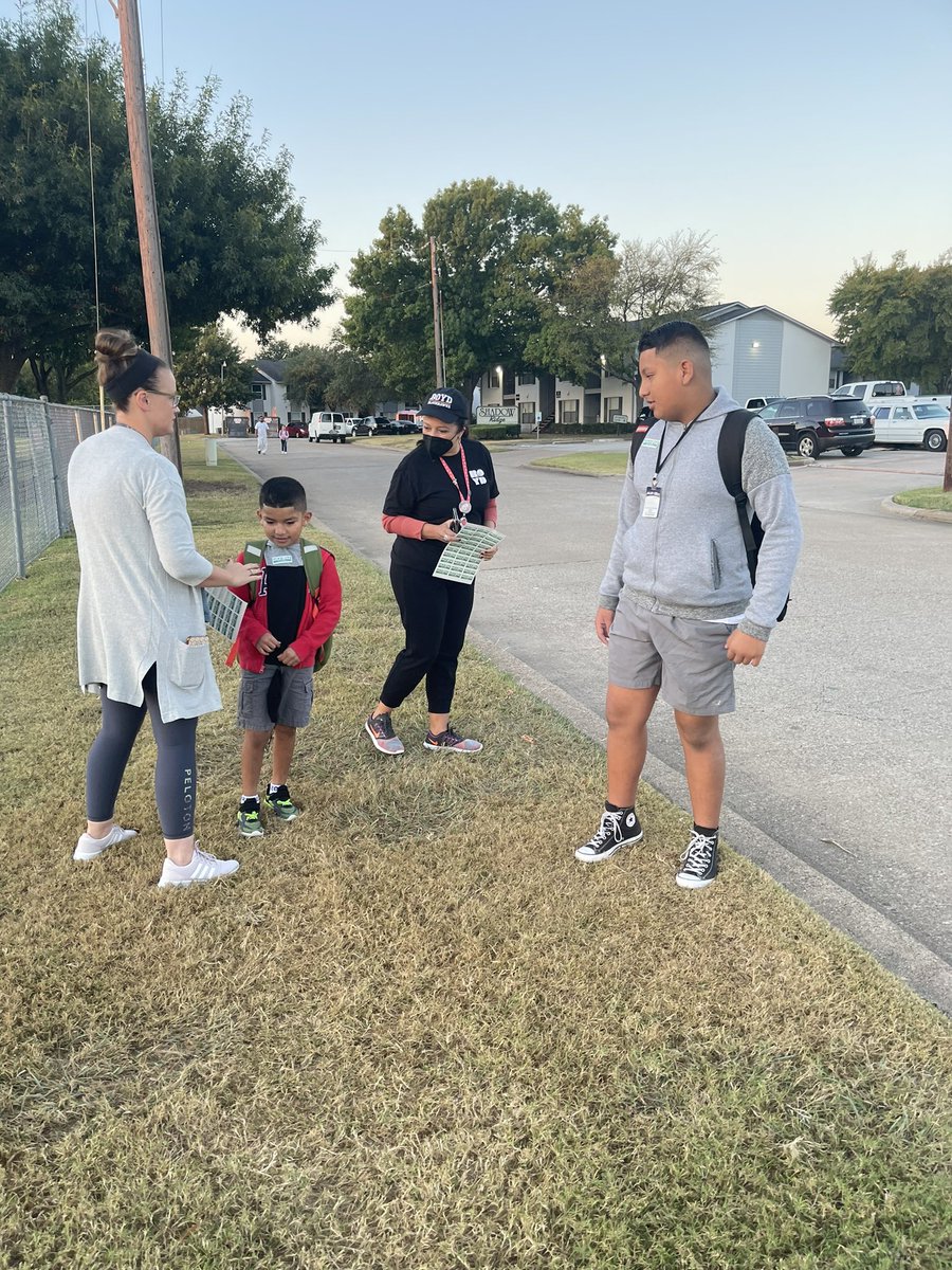 More pictures from our “ Walk to School Day.”<a href="/BoydBlackhawks/">AltonBoydElementary</a>