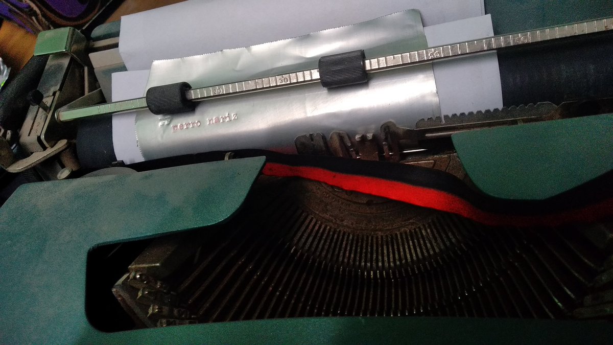 086Lean's tweet photo. @Hippie4Crypto Máquina de escribir sobre una lata de cerveza. Privado, fácil, barato. https://t.co/FgwOgGB8eo