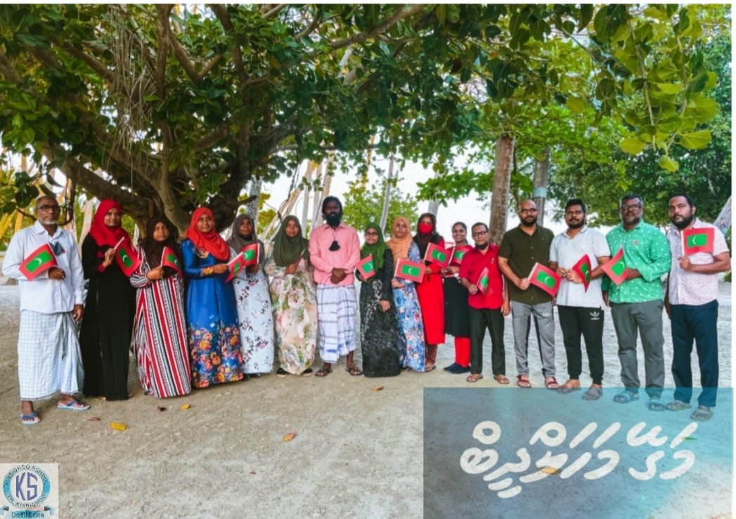 KinbidooSchool's tweet photo. Wishing the Best of Luck to the Maldives 🇲🇻 National Team #RedSnappers from the entire #KSTEAM Family for tonight's match against
Bangladesh !
#OoredooSAFFChampionship2021
#MageyMahaldheeb
#SAFFChampionship2021
@MaldivesFA @MoEdumv https://t.co/uiCaKfX6BD
