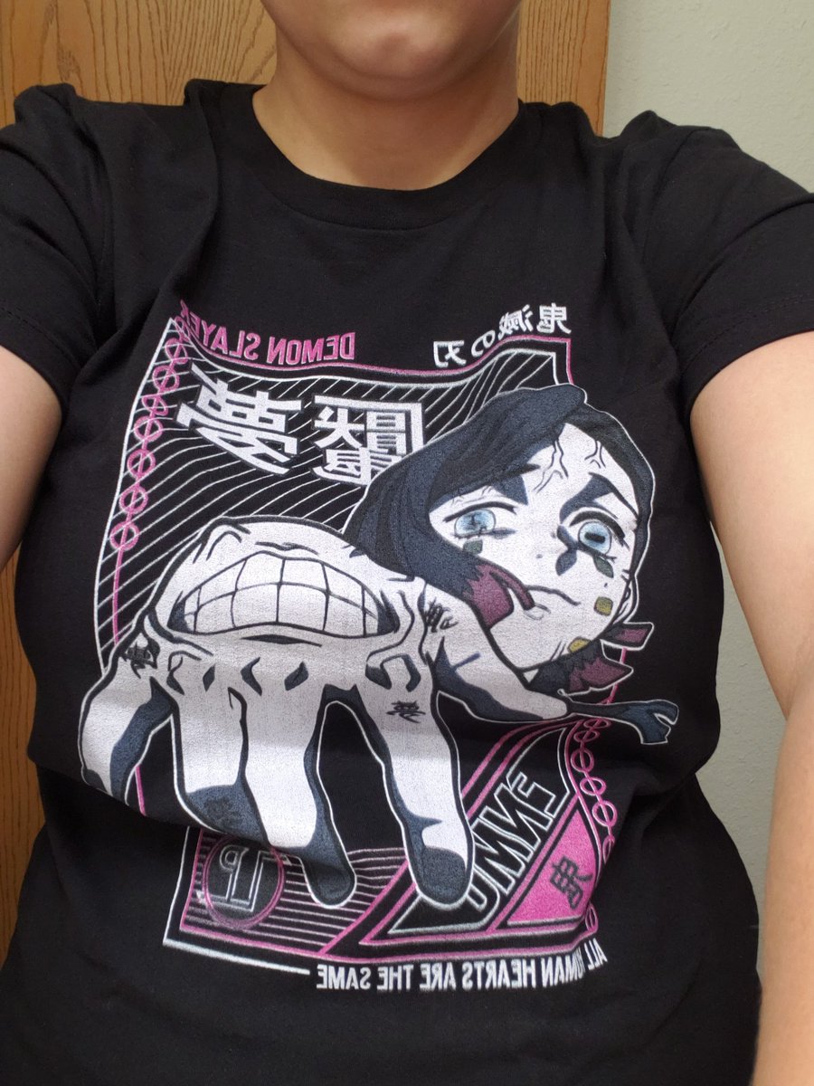AspenTree25's tweet photo. A couple days ago I got a new shirt in the mail, I got a demon slayer shirt with one of my favorite demons on it! Enmu!

#DemonSlayer #kimetsunoyaiba #enmu #lowermoonone https://t.co/HwpCIxJeHY
