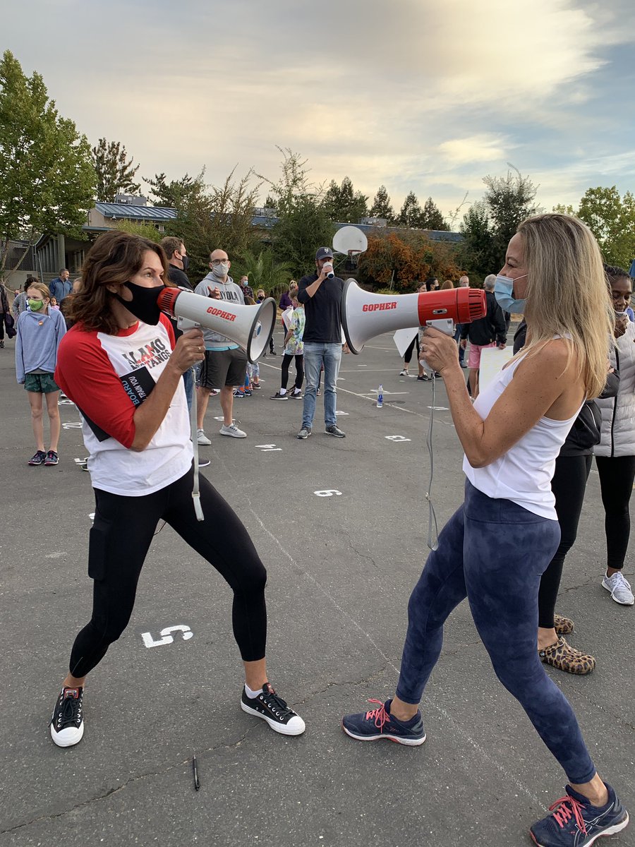 AlamoMustangs's tweet photo. Today’s Run for Education Turkey Trot was so much fun! Thank you Michelle Parkinson and Michelle Petersen for organizing an amazing morning. We are grateful to Mr. Cherry for his help. #srvusd #srvef https://t.co/ILCwOXu9zq