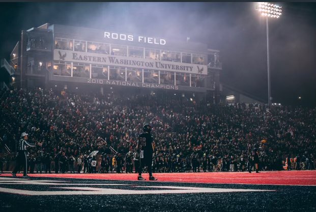 Alexis78Sanchez's tweet photo. Huge blessing tonight! Extremely excited to announce I have received an offer from @EWUFootball ! Thank you @CoachBestEWU @CoachJaseBooty for this great opportunity! @CoachShoeEWU @MtRidgeFootball 
#ProtectTheRed #GoEags @bangulo https://t.co/OER6Ffmxjh