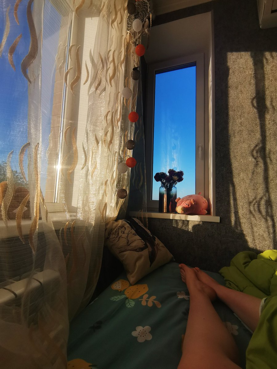 Fucking_Fruit's tweet photo. Для того, чтобы каждое моё утро было добрым, мне не нужен кто-то или что-то кроме себя 🤗 https://t.co/PBZeuEaVgT
