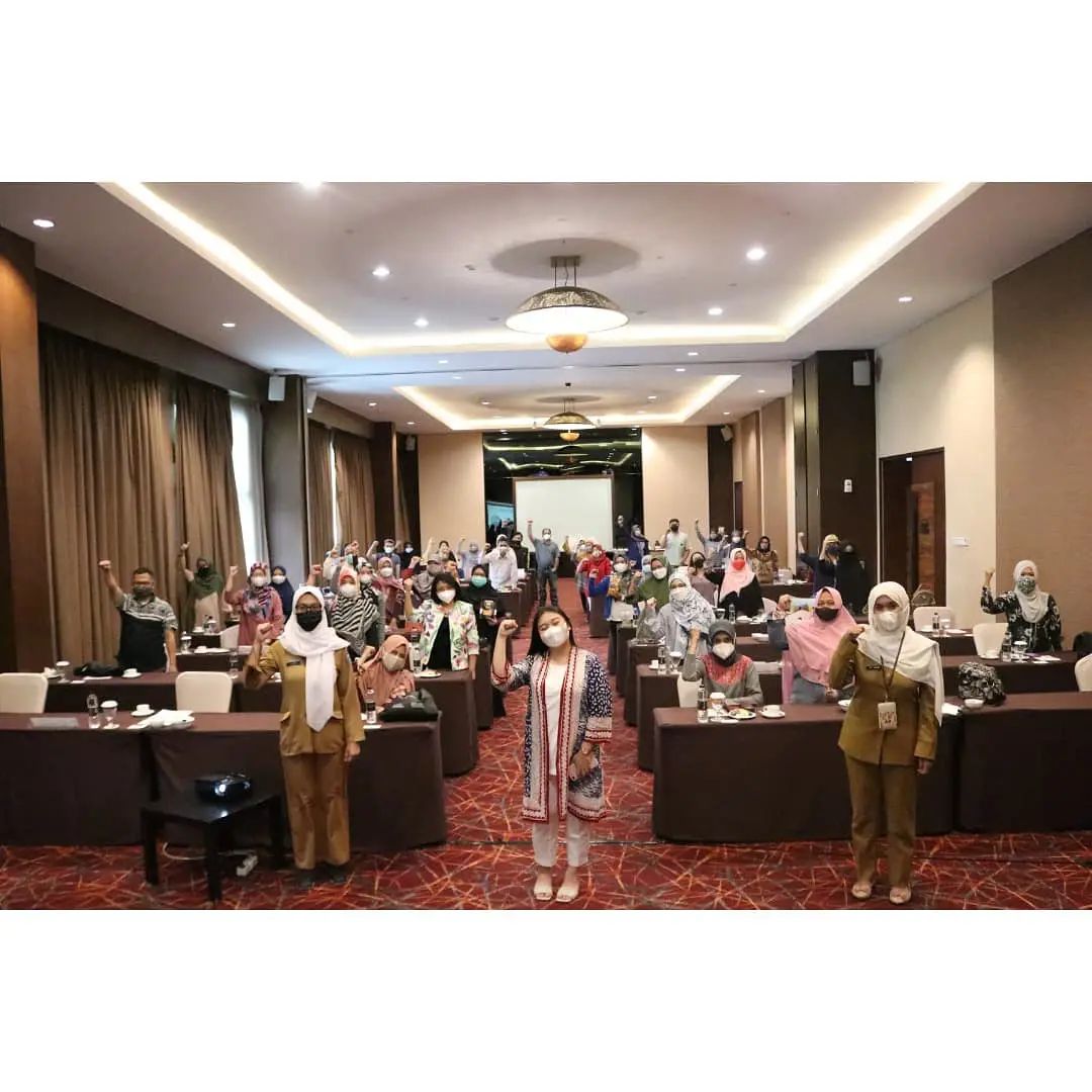 Bidang Usaha dan Sarana Perdagangan Disdagin Kota Bandung telah melaksanakan kegiatan "Bimbingan Teknis Digitalisasi Marketing" pada 5 dan 6 Oktober 2021 yang bertempat di Hotel Luxton