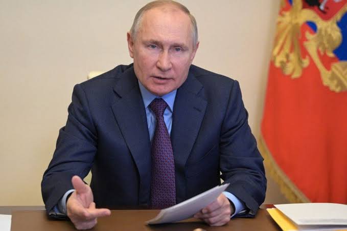 FinWiza's tweet photo. "Sometimes it is better to do things faster, even if they give an error, than do nothing." - Vladimir Putin

#HappyBirthday #VladimirPutin #Putin #Russia #Russian #President #quote #Inspiration #Motivation #thursdaymorning #thursdayvibes #RussianGP #Action #HBDputin https://t.co/moipqlzHoB