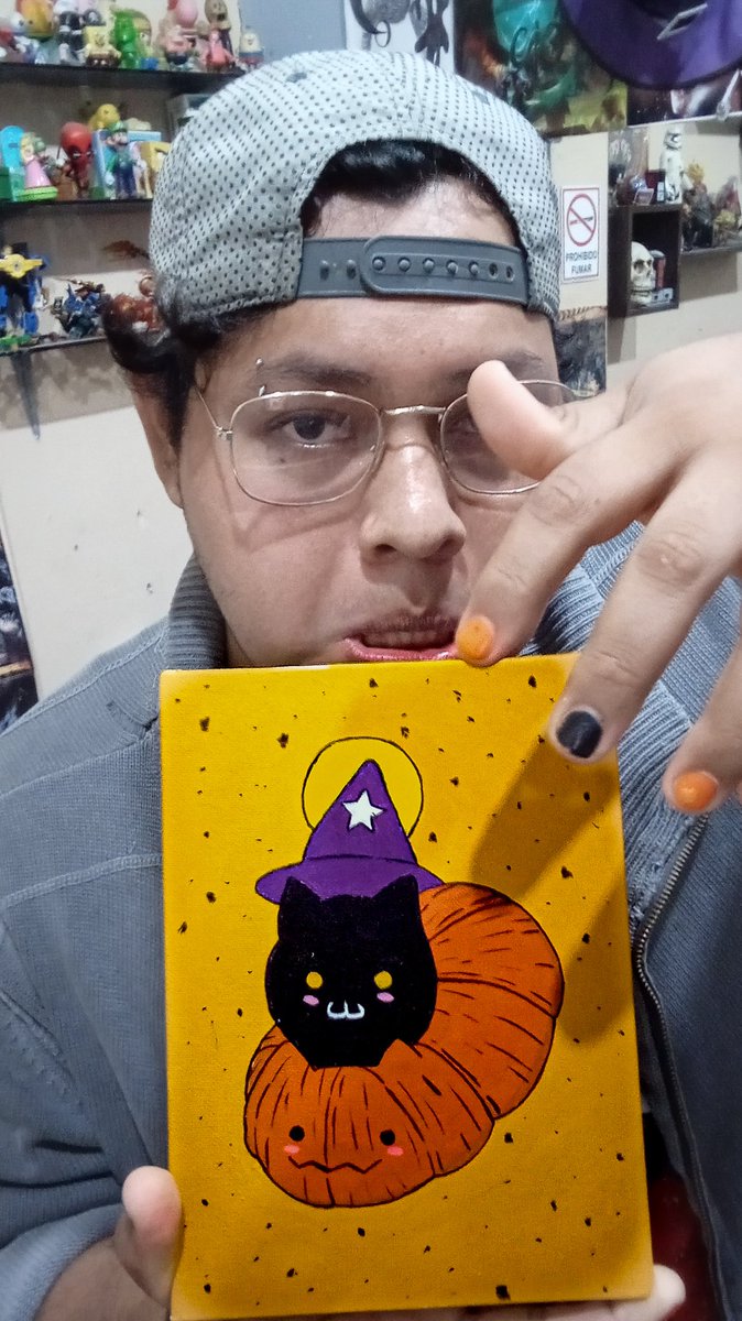 Focha_96's tweet photo. Dibuje esto para que no me digan que mis dibujos son depresivos 🎃🐈‍⬛ https://t.co/9XEGp44uyK
