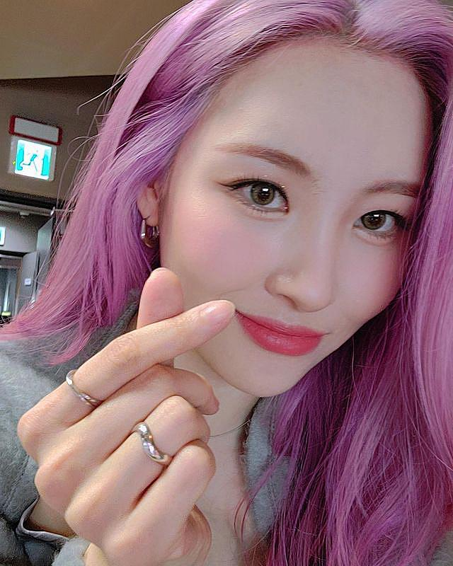WGWorldCafe's tweet photo. [#선미] 정오의희망곡 인스타그램

인간 복숭아가 아닐리없다,,,,🍑
정오의 희망곡 상큼하게 만들어준
스페셜 DJ 선미❤️

🔗https://t.co/N8liDhvWz0 https://t.co/9WCMsQ3i90