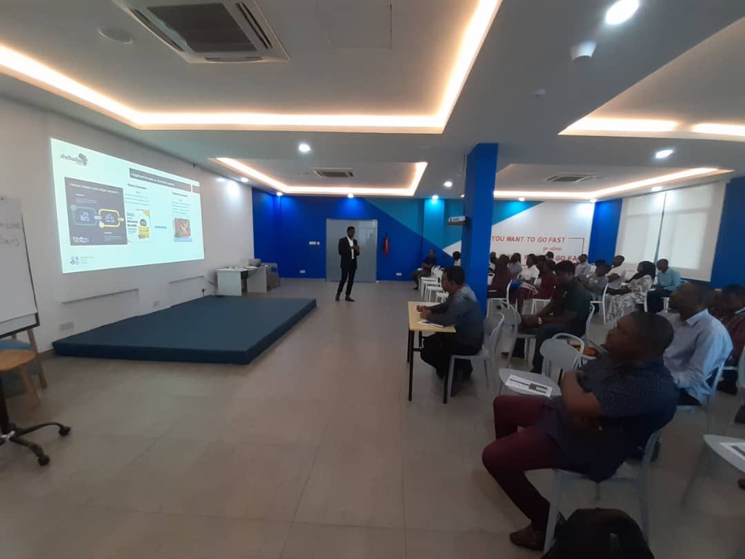 TanzaniaSA's tweet photo. #tbt last week TSA in collaboration with @ITCnews through #FastTrackTech program offered trainings to 35 startups on best way they can scale their ventures beyond Tanzanian market. the training was facilitated by @__KG06 https://t.co/gkuFeqmGTR