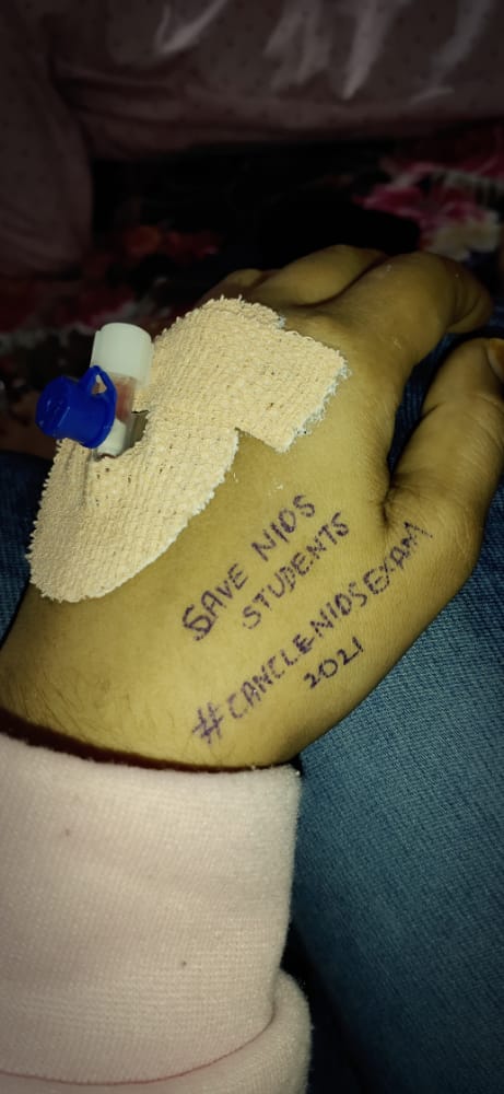 supportmilap's tweet photo. CancelNiosExamOctober2021
Saveniosstudents'life
@ProfSarojSharma
@AdvMamtaSharma 
@narendramodi 
@CMODelhi 
Kindly think of saving NIOS STUDENTS'LIFE today It's now or never They are dying.
Cancel Nios exam October 2021 https://t.co/2HjpLtJTvd