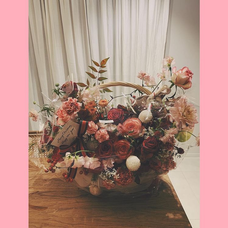 pink border rights!!! vote for Leni Robredo! #LetLeniLead #LabanLeni2022