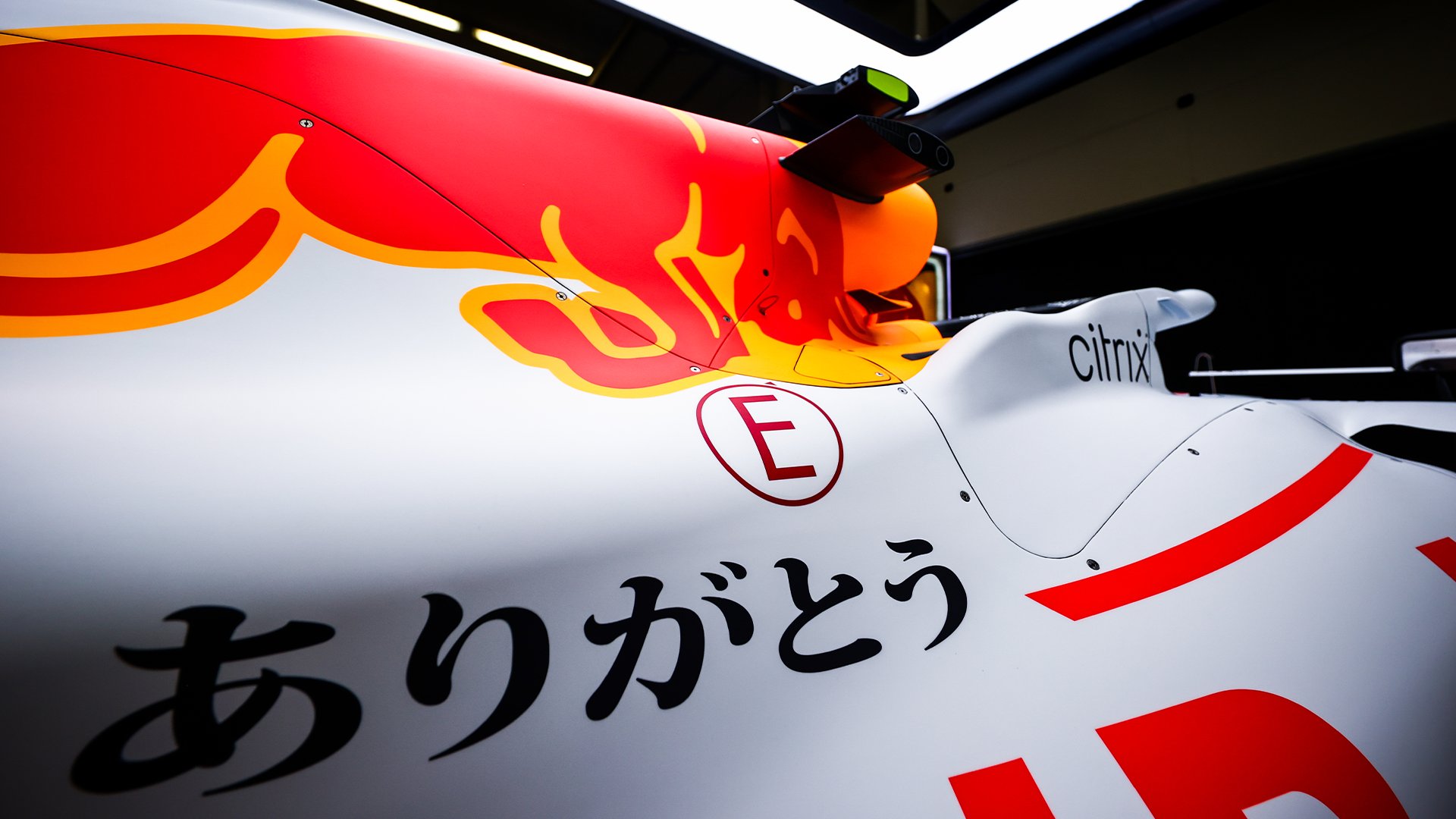 Re: [情報] Red Bull Racing Honda感謝祭塗裝
