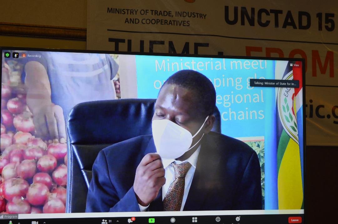 #UNCTAD15 The nature of trade is undergoing a profound shift in an increasingly digital,interconnected cyber world. Resilience &connectivity will be the new watchwords as organizations seek to adjust to this unpredictable future discussions #ProsperityForAll @AringoStella