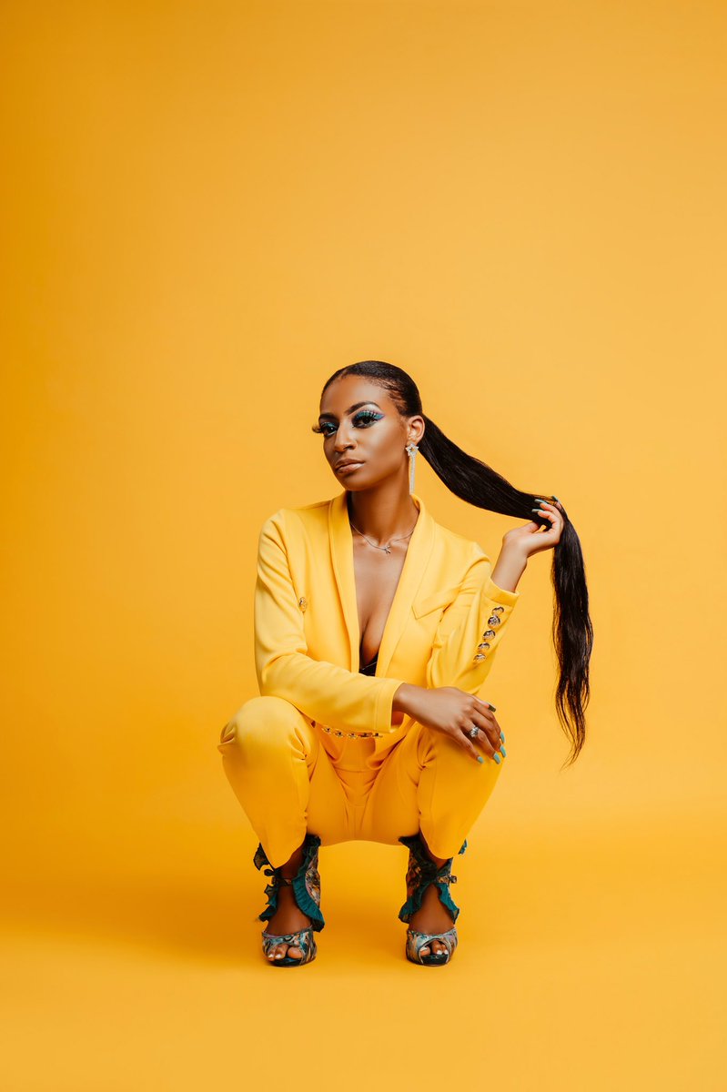 BoujieeKatee's tweet photo. Be a pop of color in a dull world 
✨
✨
✨
It’s giving Supermodel✨

📸: @camerontheyard 
MUA: @mya.grace.artistry

#model #highfashion #explorepage #fashionstyle #photoshootday #fashionmodel #standout #influencer #modelagency #modelsearch #nycscout 

FOLLOW MY INSTAGRAM! 🥰 https://t.co/lnS5MTIGkC