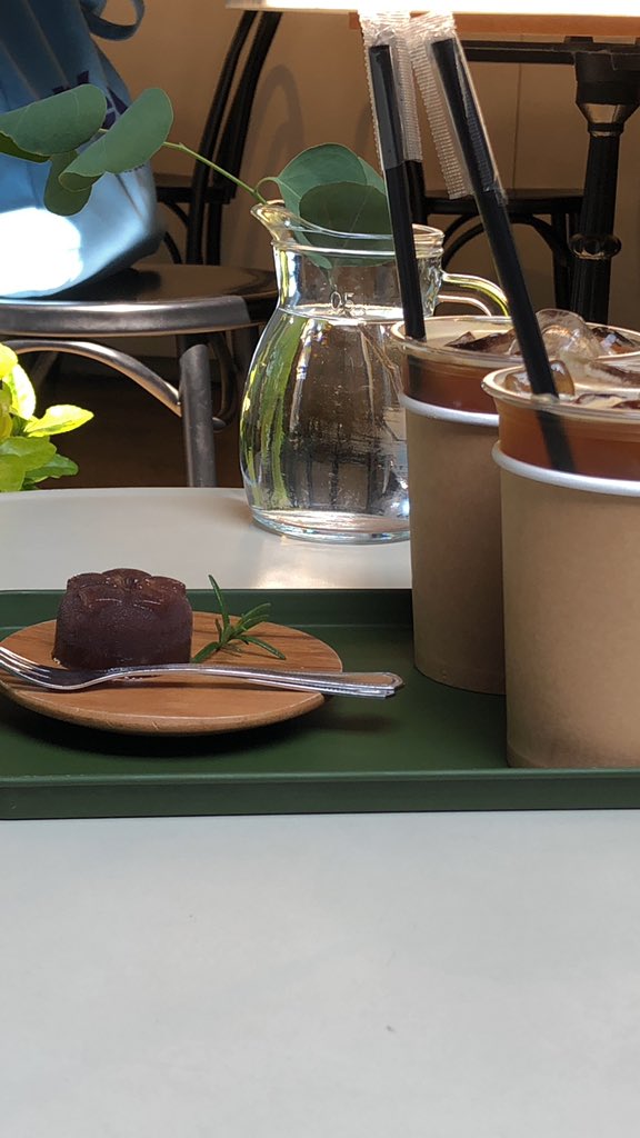 레슨을 조진 자만 마실 수 있다는 눈물젖은 커피