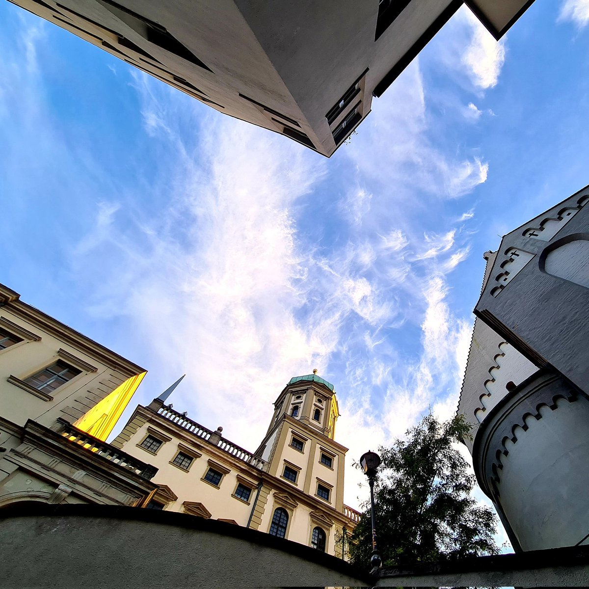 BZitzelsberger's tweet photo. Allgemeiner #Ausschuss im #Rathaus mit vielen einstimmigen Beschlüssen:
➡️ Keine #Sondernutzungsgebühren, Heizelemente mit Windschutz für kulturelle, soziale und gastronomische Angebot im Herbst/Winter 2021/22
➡️ Kommunale #Prävention und Urbane #Sicherheit
@CSUAugsburg #Stadtrat https://t.co/eSNMnanWgB