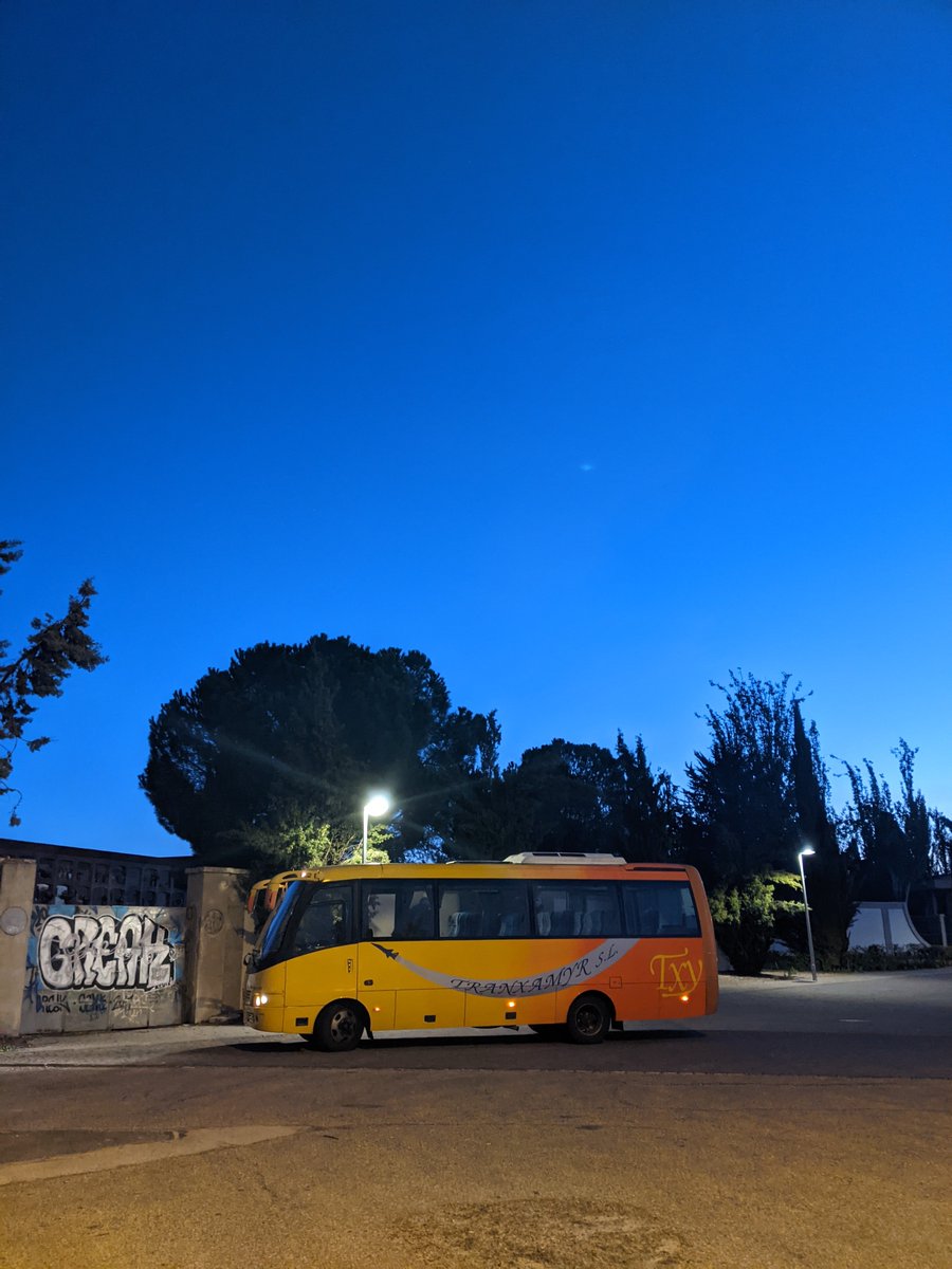 Todos los días, cerca de 200 niñ<a href="/s/">『S』</a> hacen uso de una ruta escolar para poder trasladarse a un instituto alejado y que debería estar ya construido en su barrio. La <a href="/ComunidadMadrid/">Comunidad de Madrid</a> de la #LibertadElección tiene así a miles de familias en toda la región. #AsíEs

#IESMontecarmeloYa