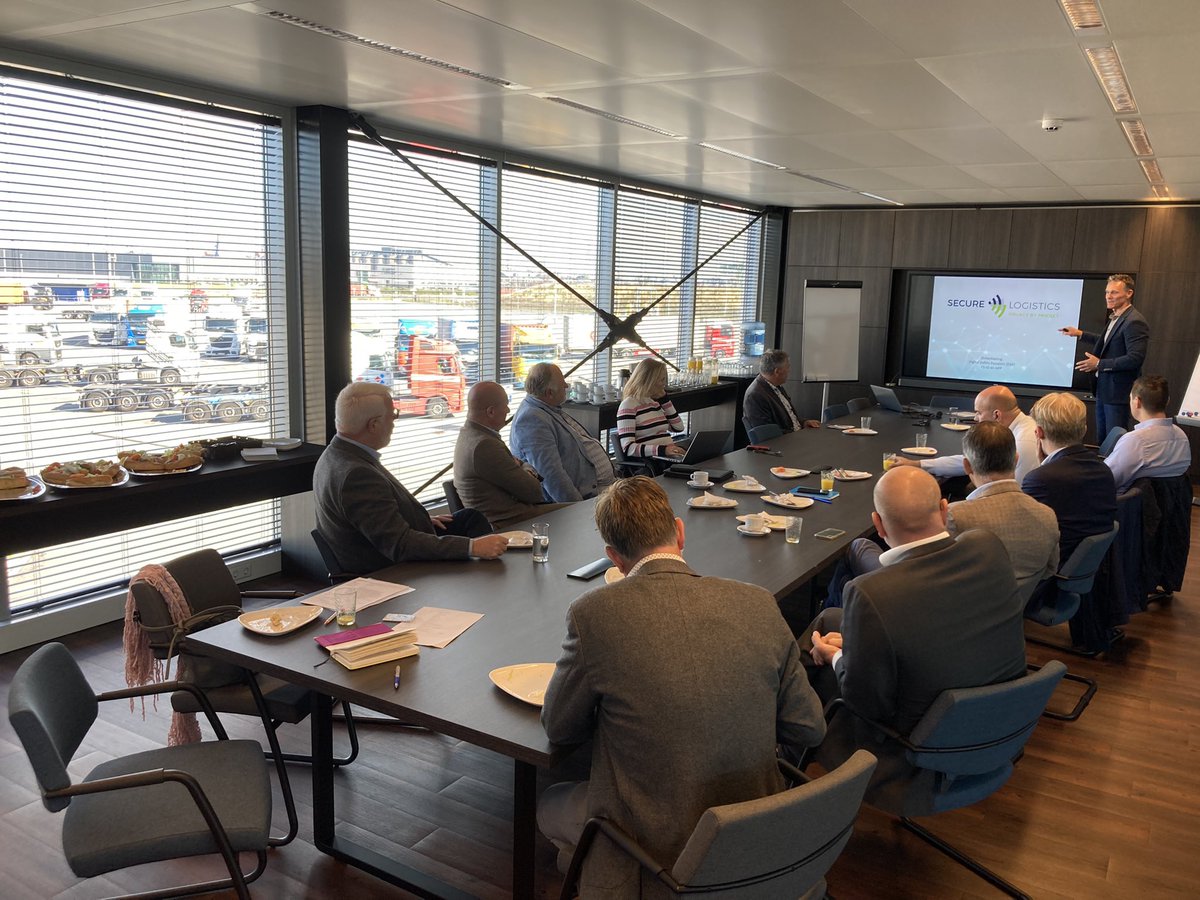 Contractorleden <a href="/deltalinqs/">Deltalinqs</a> komen weer bijeen op de Maasvlakte Plaza! <a href="/SECURELOGISTIC1/">SECURE LOGISTICS</a> @KramerGroupRTM Seamark #informeren #kennisdelen #netwerken