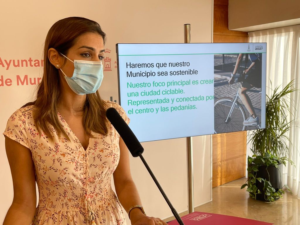 CarmenFructuos4's tweet photo. 🚲Un proyecto ambicioso y revolucionario, Murcia Pedalea, movilidad sostenible con la creación de 100 km. de carril bici conectando el centro con las pedanías. Un municipio ciclable, seguro y con sistemas radiales uniendo los transportes públicos. 

+ info https://t.co/G9x5eetWc8 https://t.co/7QYPuI4Tio