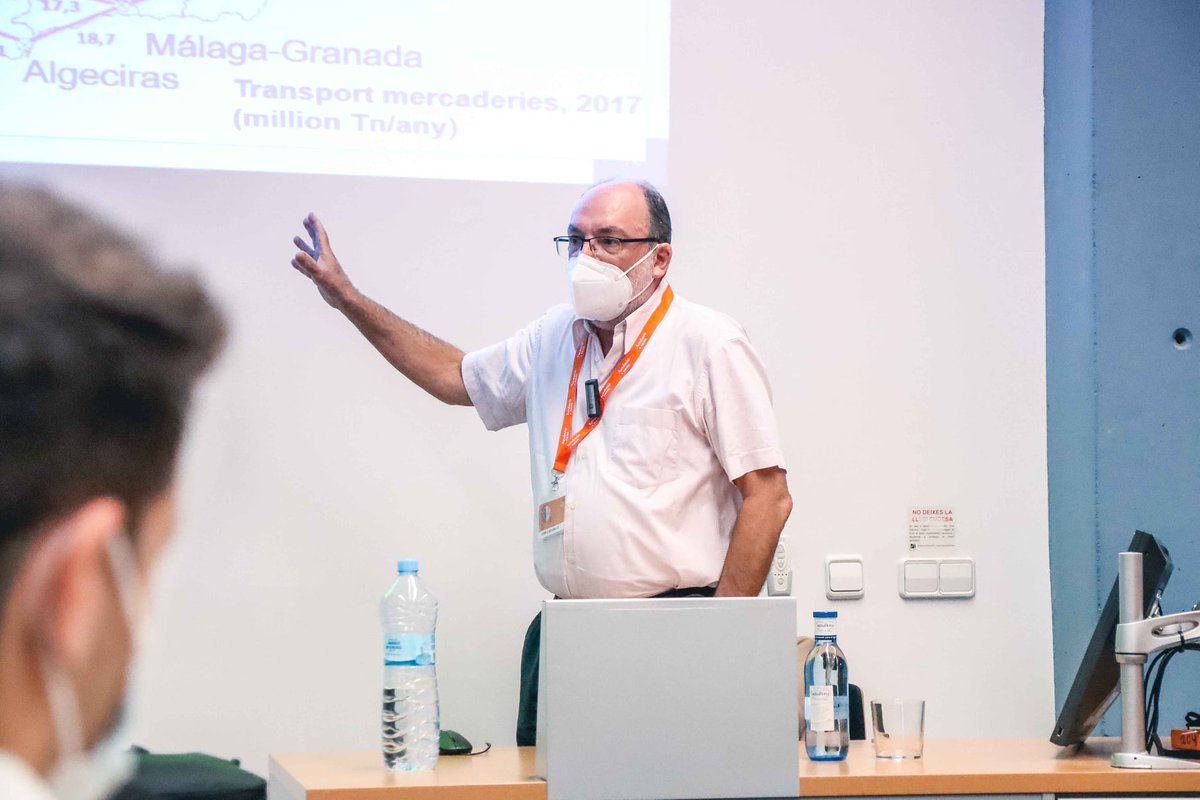 fnexe's tweet photo. 🔻GALERIA D’IMATGES #ECONVAL21🎞️
📢El 24 de setembre realitzarem el VI Workshop d’Economia Valenciana, organitzat pel #LabEconomia.
💛Vos deixem amb una galeria d’imatges! Gràcies a totes aquelles persones assistents i a les que participaren.
📷Galeria: https://t.co/KtaWv4LBiO https://t.co/fJyJwxNnKb