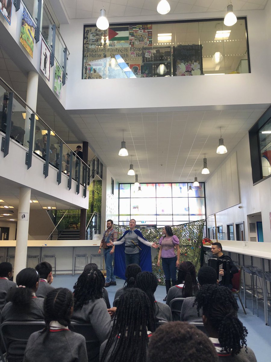 Opera_North's tweet photo. Yesterday, 100 pupils at #InHarmonyON’s @gorse_ruth stayed after school to watch our #WhistleStopOpera: The Magic Flute.
Great to see this audience with hands up eager to ask the performers questions too! #Proud
More about In Harmony » https://t.co/C3xNh3FBb8 https://t.co/leycSCS1ZM