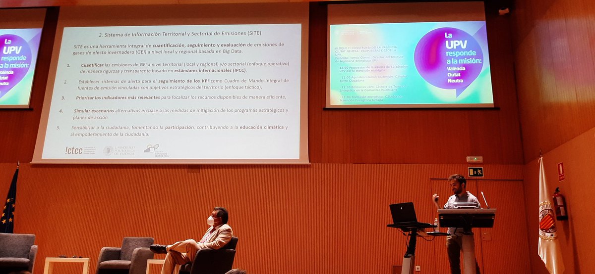 catenerg's tweet photo. Edgar Lorenzo de la Càtedra de Transició Energètica en la CV @CTE_CV presenta SITE, la herramienta de cuantificación territorial de emisiones de gases de efecto invernadero. 
Será muy útil para medir las emisiones, primer paso para reducirlas.

#MissionsValència #UPVCiutatNeutra https://t.co/8BIOJanCUv