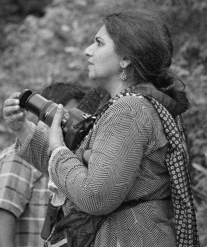 earlybirdncf's tweet photo. Have you met Kalpana Jayaraman? She started her journey as a bird educator quite by chance, when she decided to take classes for undergrads outdoors. Read more about her work in our 'Meet an Educator' profile here: https://t.co/W2LYkxQybl
#BirdingBuddy #NatureTeacher https://t.co/LXiQnSYPj8