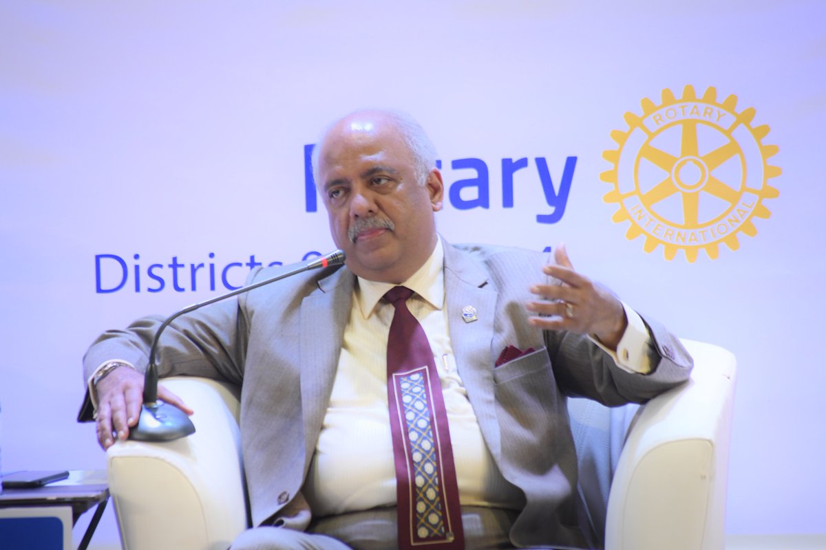 mchpd9213's tweet photo. There is a big demand to improve healthcare so as to reduce maternal mortality rates and a lot of work has to be done in monetary terms, quality of health care and reach, not just for the eradication of polio, but also for mother & child care ~ @Shekhar_Rotary #RotaryMCHProgram https://t.co/fO39ySejjt