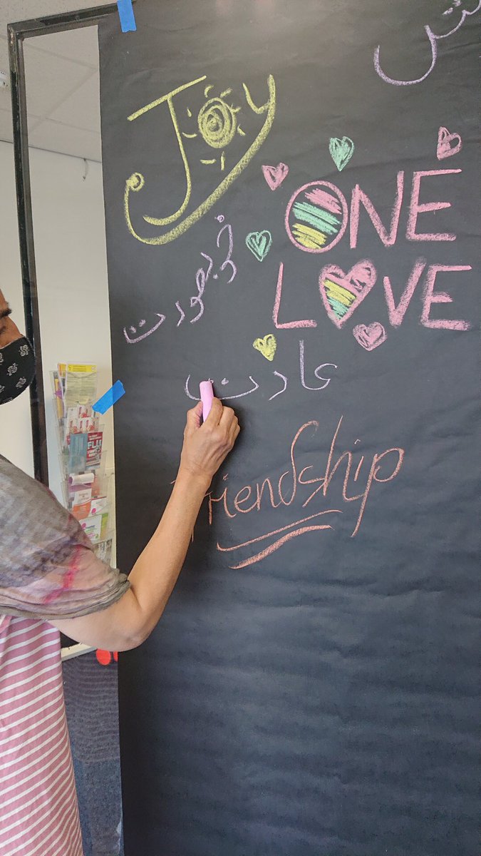 STARTinspminds's tweet photo. Today #ChalktoTalk is at the fantastic @SalfordLoaves #monthofhope #communityspirit #salfordcommunity @SalfordCVS @SalfordCCG @SalfordCouncil https://t.co/WEXIoEKGkT