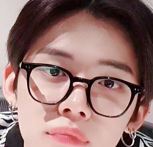 🐱👓 #연준 #YEONJUN <a href="/TXT_members/">TOMORROW X TOGETHER</a>