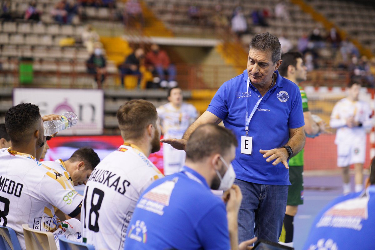 🍿 Programación TV de la #J7 en @LaLigaSportsTV👇

🗓️ 15/10
21:00 <a href="/CDBidasoaIrun/">CD Bidasoa Irun</a> ⚡️ @CdadLogrono
🗓️ 16/10
12:00 <a href="/atlvalladolid/">Recoletas Atlético Valladolid</a> ⚡️ <a href="/FCBhandbol/">Barça Handbol</a>
📺 GOL
18:00 <a href="/BMTorrelavega/">Bathco Balonmano Torrelavega</a> ⚡️ @IberoquinoaABM
📺 ifomo Noticias
🗓️ 17/10
12:00 <a href="/BMCdadEncantada/">REBI Balonmano Cuenca 🌪️</a> ⚡️ <a href="/ADEMARLEON/">//Abanca Ademar León</a>
📺 CMM

📸 Edu Rodríguez