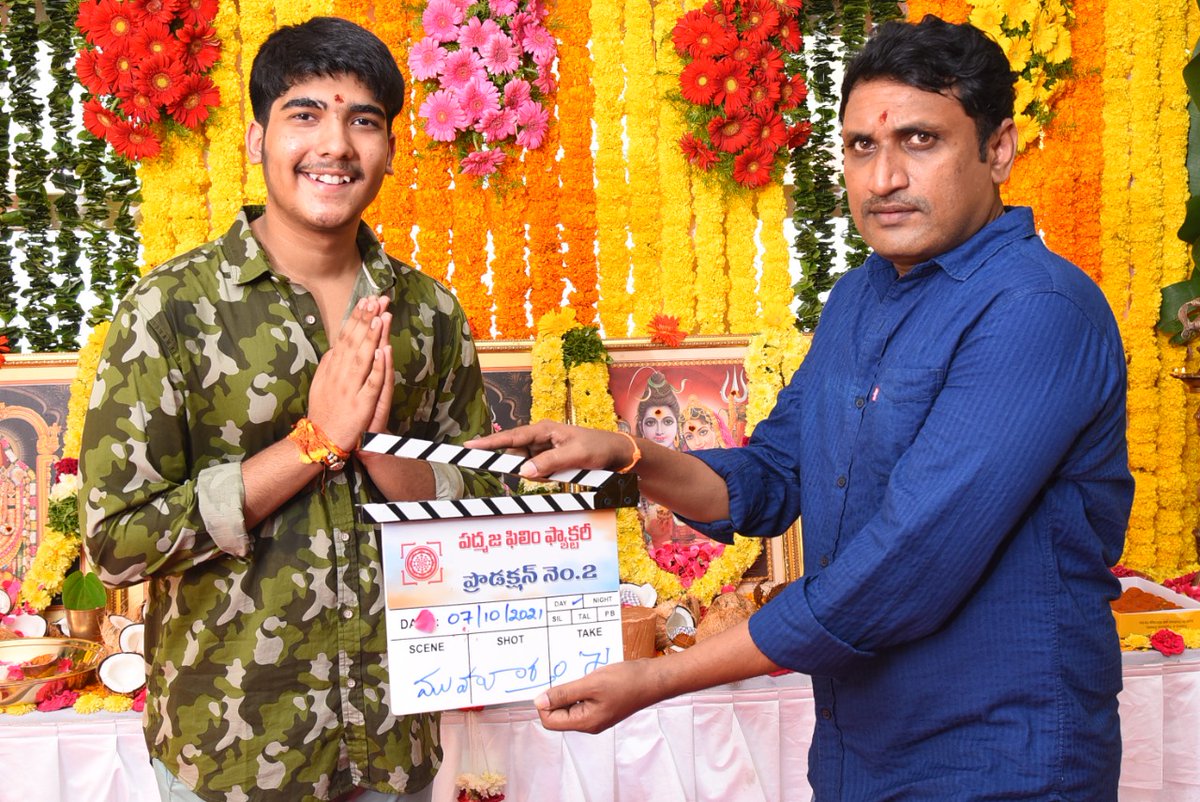 PadmajaFilms's tweet photo. Here's Few Clicks Of Our Pooja ceremony #PadmajaFilmFactory   #ProductionNo2

🌟 ing: #RamAgnivesh
💰 : #HanmanthRaoN ,
#SaiKarthikGoud 
🎬 : #RushikaVV
📣 : @santoshamsuresh
 
Switch by: #DSRao
Clap by: #Upendra https://t.co/9bO8vAaFtO