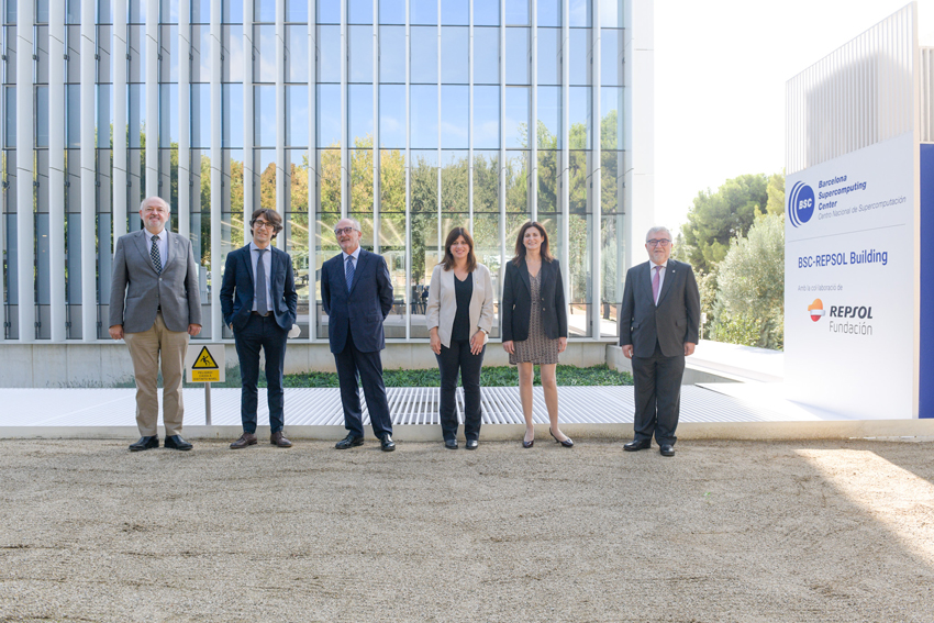 BSC_CNS's tweet photo. El BSC inaugura hoy su nueva sede corporativa, el BSC-REPSOL Building.
La nueva instalación, de 12.000 m2, alberga 530 trabajadores/as y se prepara para poder recibir el superordenador MareNostrum 5. 
Gracias a todo el mundo que lo ha hecho posible!
➡https://t.co/q0L44DSHAh https://t.co/v0iyo8Ht85