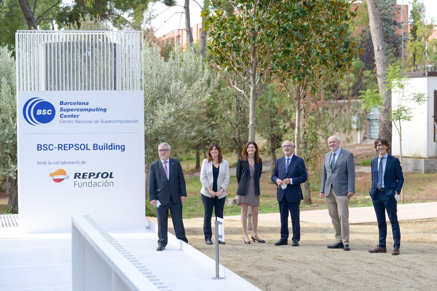 BSC_CNS's tweet photo. El BSC inaugura hoy su nueva sede corporativa, el BSC-REPSOL Building.
La nueva instalación, de 12.000 m2, alberga 530 trabajadores/as y se prepara para poder recibir el superordenador MareNostrum 5. 
Gracias a todo el mundo que lo ha hecho posible!
➡https://t.co/q0L44DSHAh https://t.co/v0iyo8Ht85