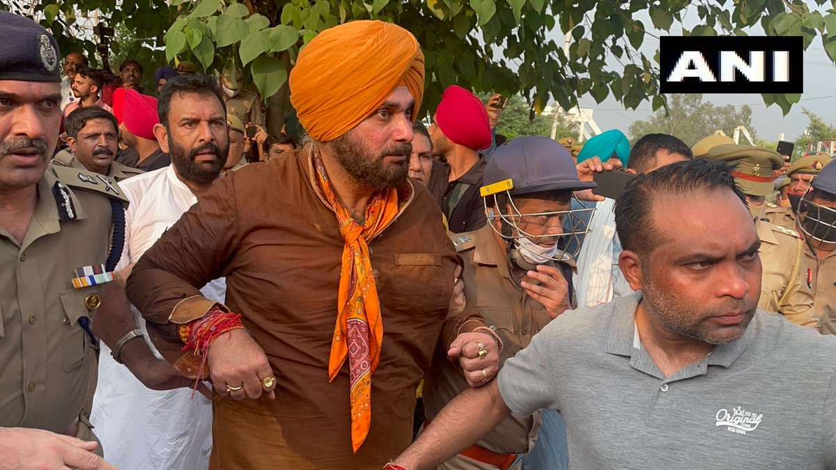 rationalist289's tweet photo. @ANI If maa khudi padi has a face 🤣🤣 https://t.co/jCJ4PqiC7n