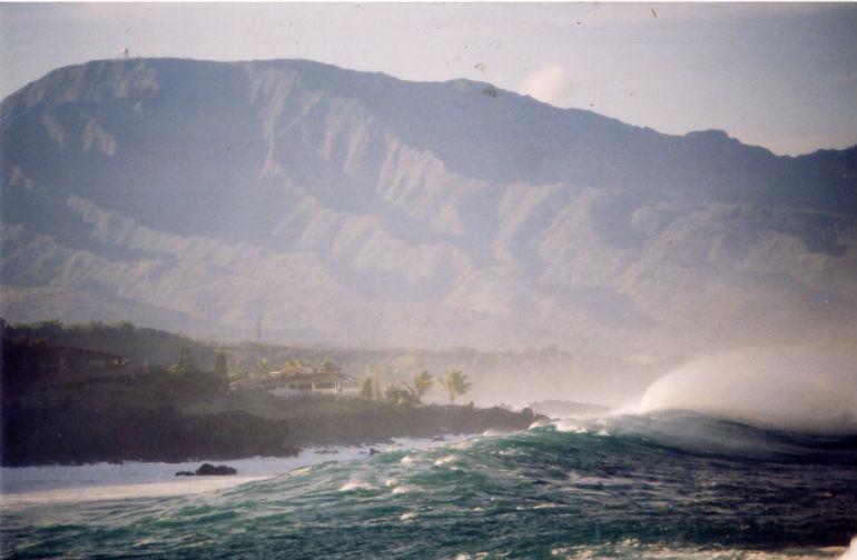 AR7157 - North Shore, Oahu - Neil Lillystone - Black Cat Studio - Aston Black Cat - Neil Lillystone