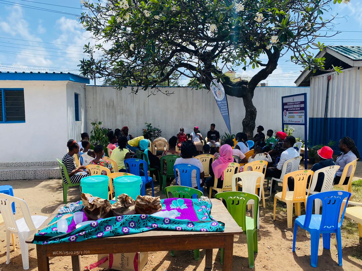 G4G_Africa's tweet photo. It's through your support that we have been able to offer the required psychosocial support and training to these young mothers in the Coast of Kenya. We wish to reach as many as possible in coming months and going forward. 
#SemiColonTribe
#TheWellnessTribe
@AuthorQueentah https://t.co/hsikHF1zTm