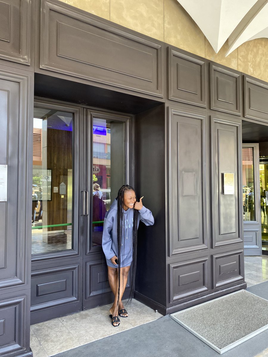 mjay_clothier's tweet photo. Wearing your babyboy’s clothes is totally fine for Netflix and chill😅, but it’s best to have your own go-to fit. Our oversized hoodie is versatile, stylish and comfortable . 
Oversized hoodie is available in other colors . Dm to get yours !!! https://t.co/Uy2bxgrvWM